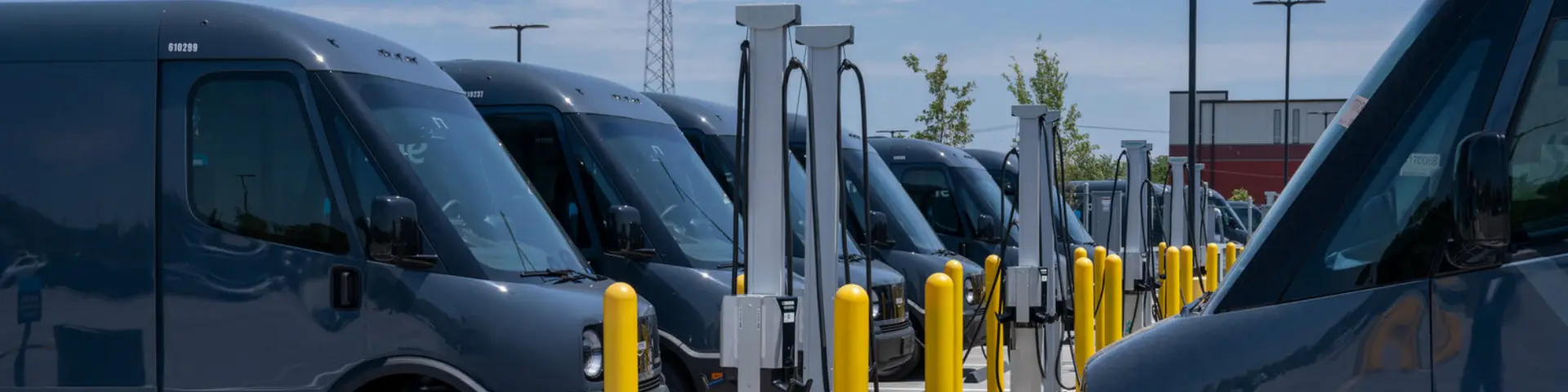 Commerical EV Retractors
